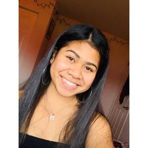 Meet your Posher, Chloe